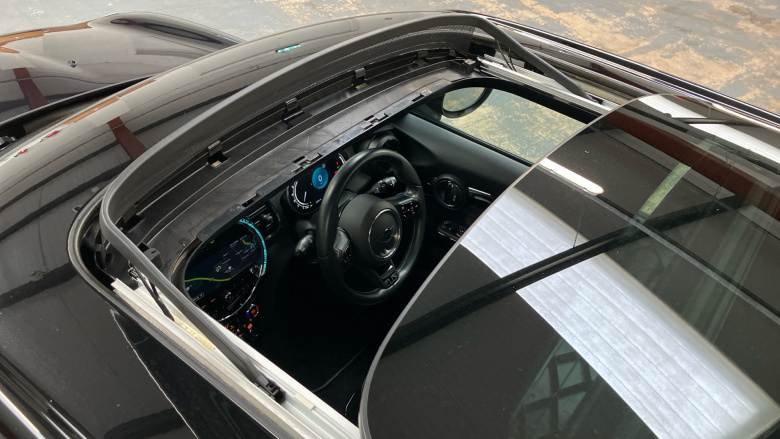 MINI Hatchback 1.5 Cooper Exclusive Premium Plus 5dr Auto Petrol Hatchback